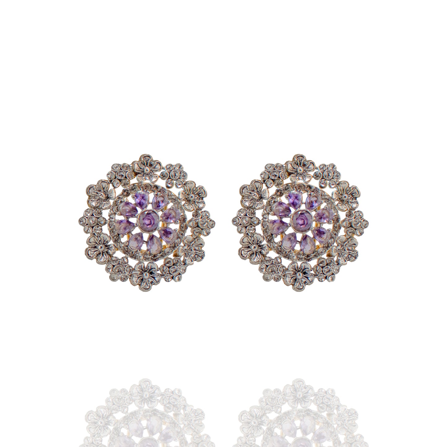 Samaira - Stud Earrings